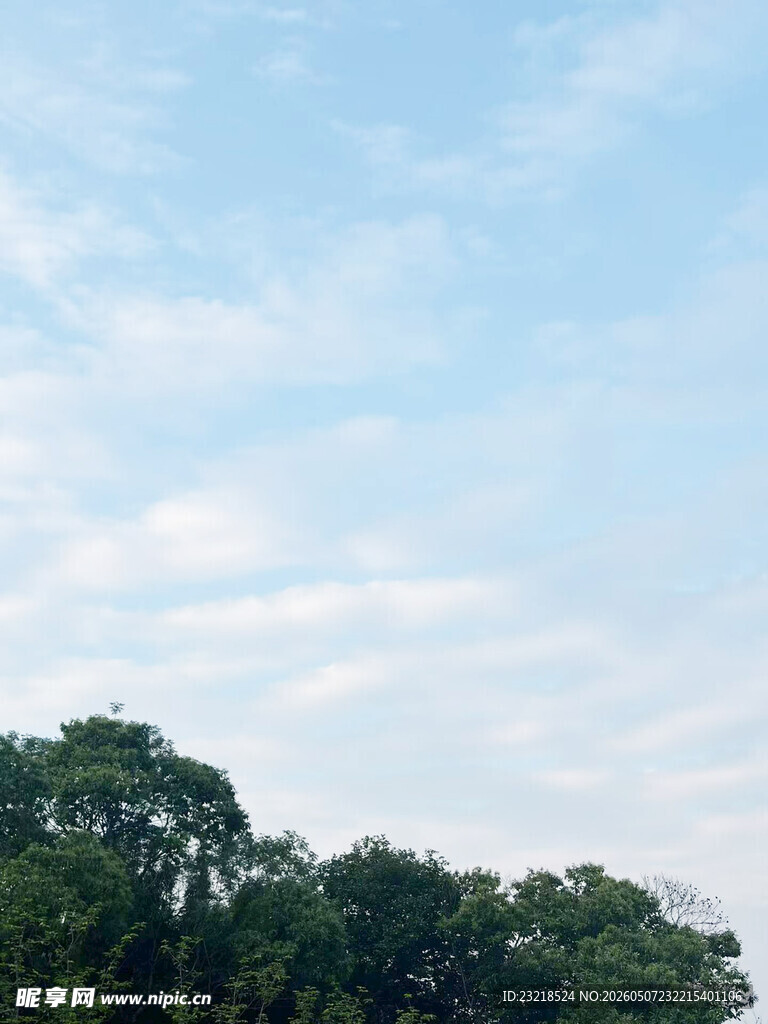 蓝天白云