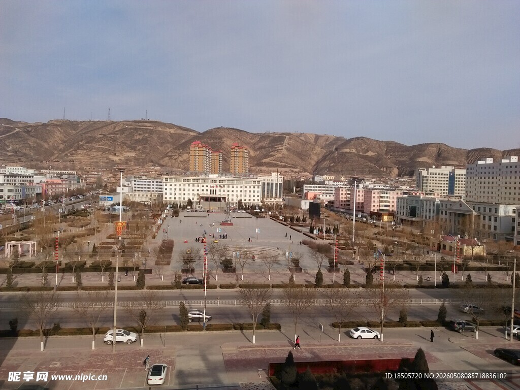 城市广场远景俯瞰图