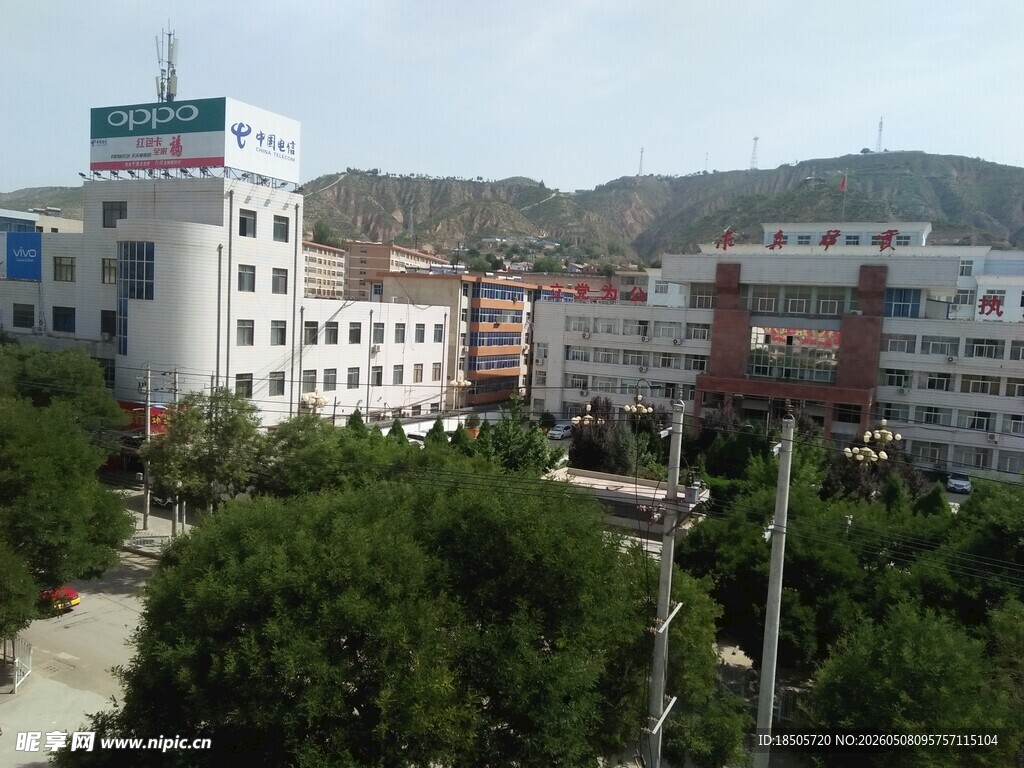 城市建筑与周边景致