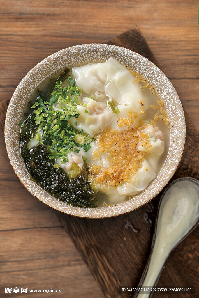 紫菜馄饨汤