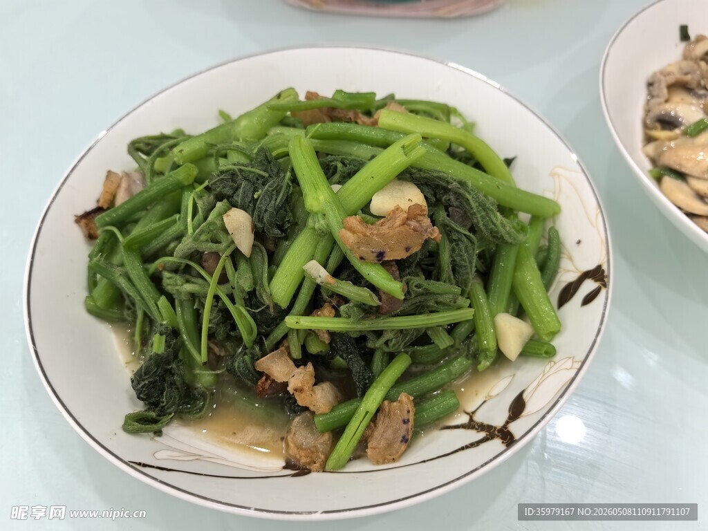 清炒南瓜藤尖