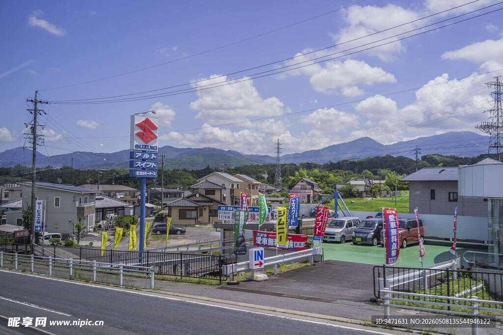 日本乡村路旁 