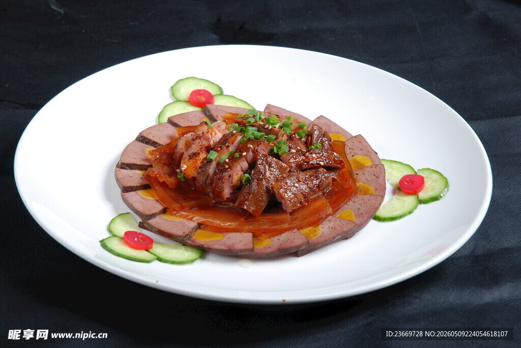 美味酱牛肉摆盘精致