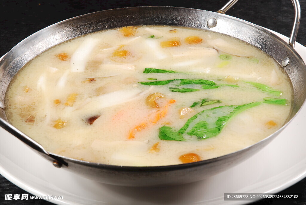 鲜香虾仁蔬菜汤锅