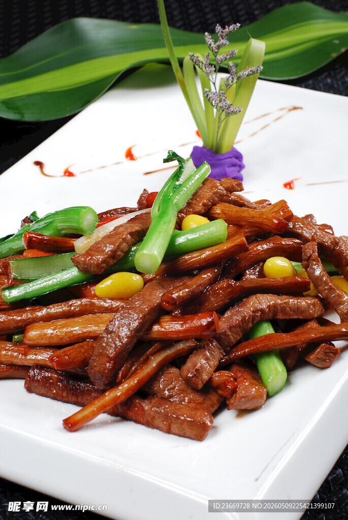 茶树菇炒牛柳