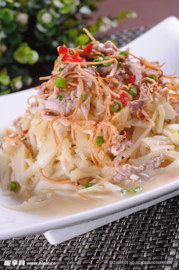 肉丝拌土豆筋
