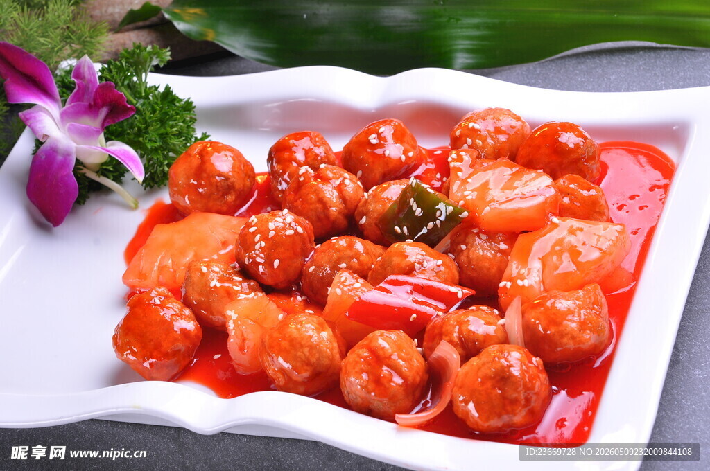 菠萝咕噜肉