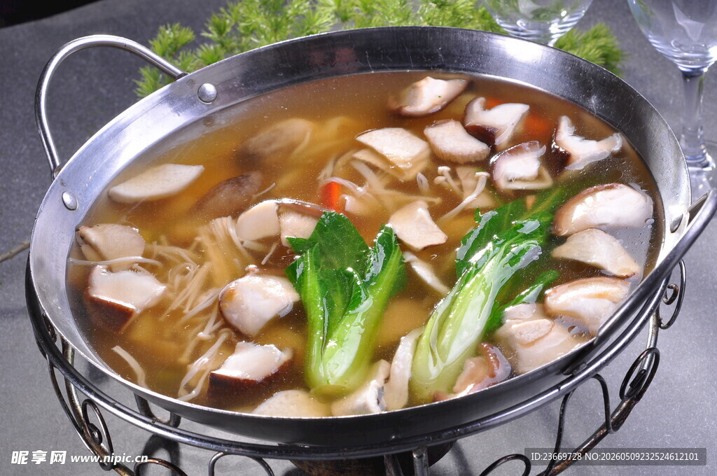 美味菌菇蔬菜火锅