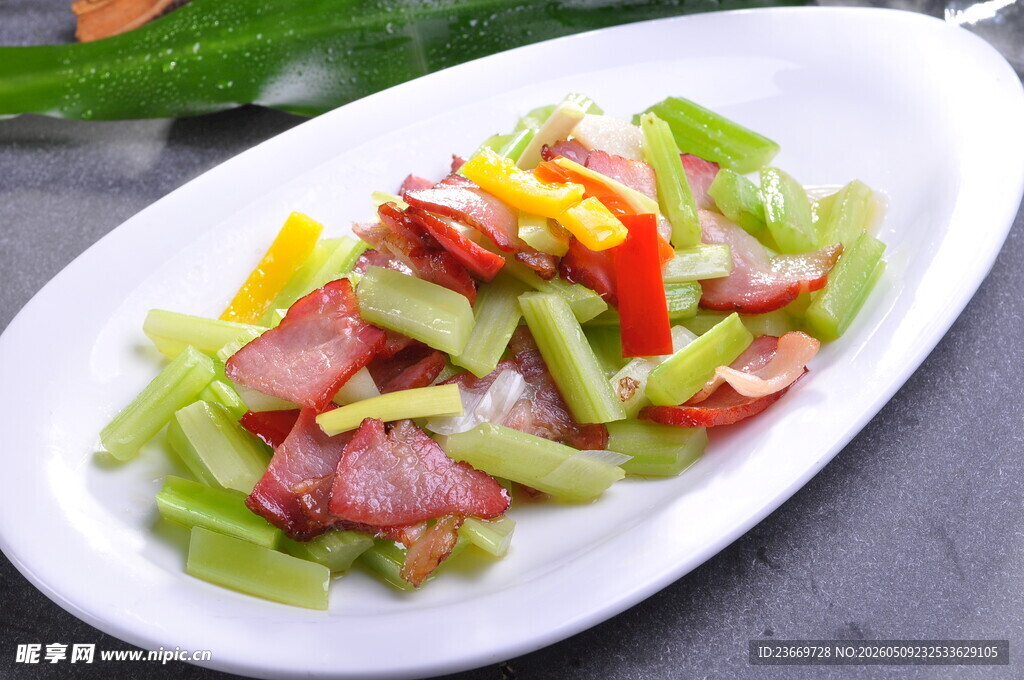 芹菜炒腊肉