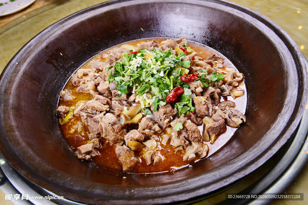 美味砂锅牛肉
