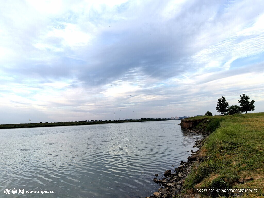 湖畔风光