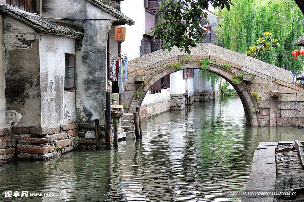 江南水乡石拱桥风景