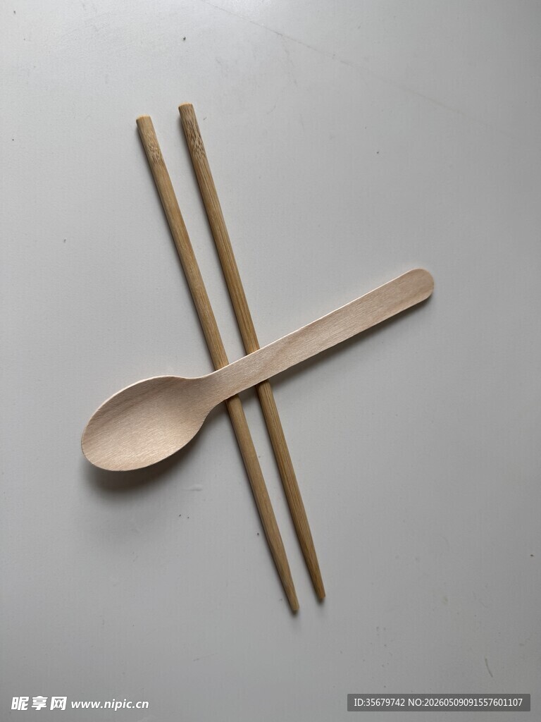 木质餐具组合