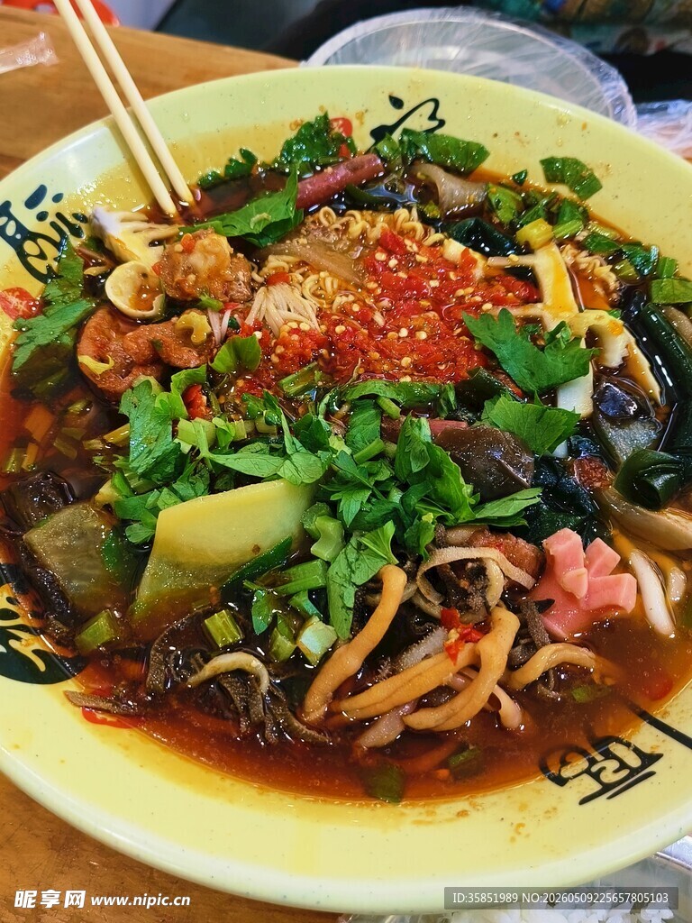 美味鲜香的特色风味冒菜