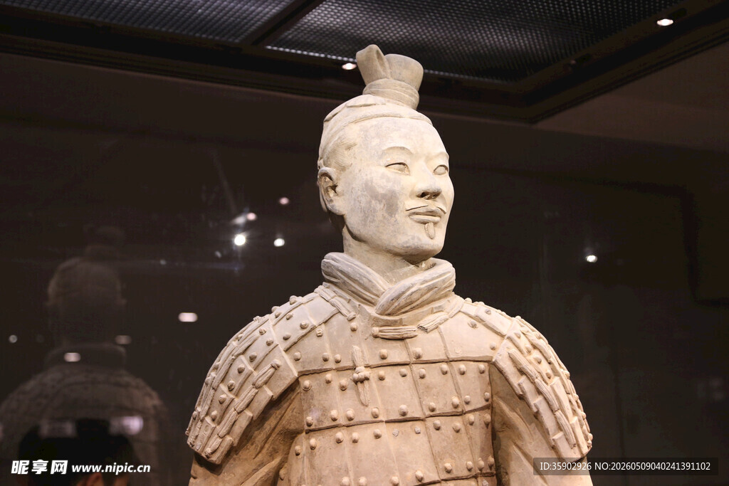 秦代兵马俑塑像