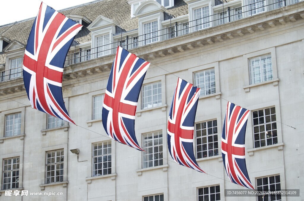 英国街头悬挂的米字旗