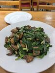 一盘炒青菜与香菇