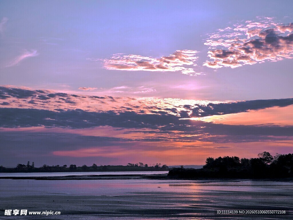 海滨绝美日落晚霞景观