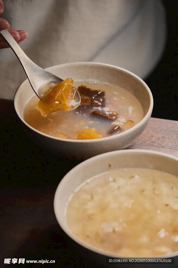 银耳羹