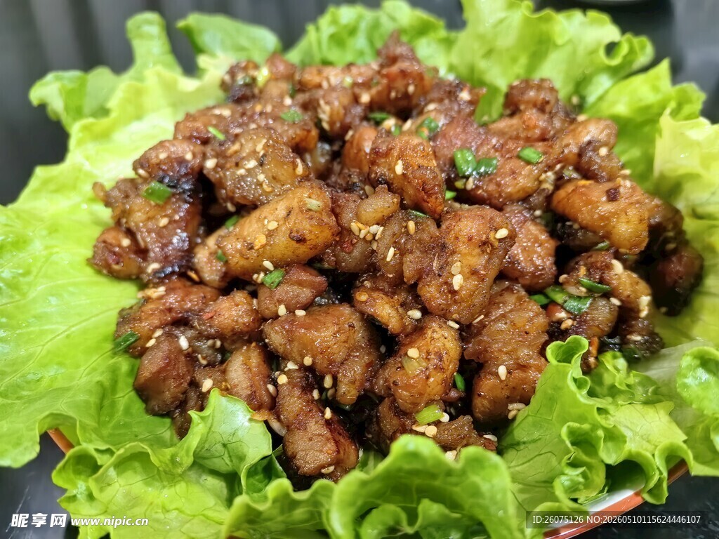 美味香脆的芝麻鸡丁