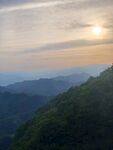 山间日落美景