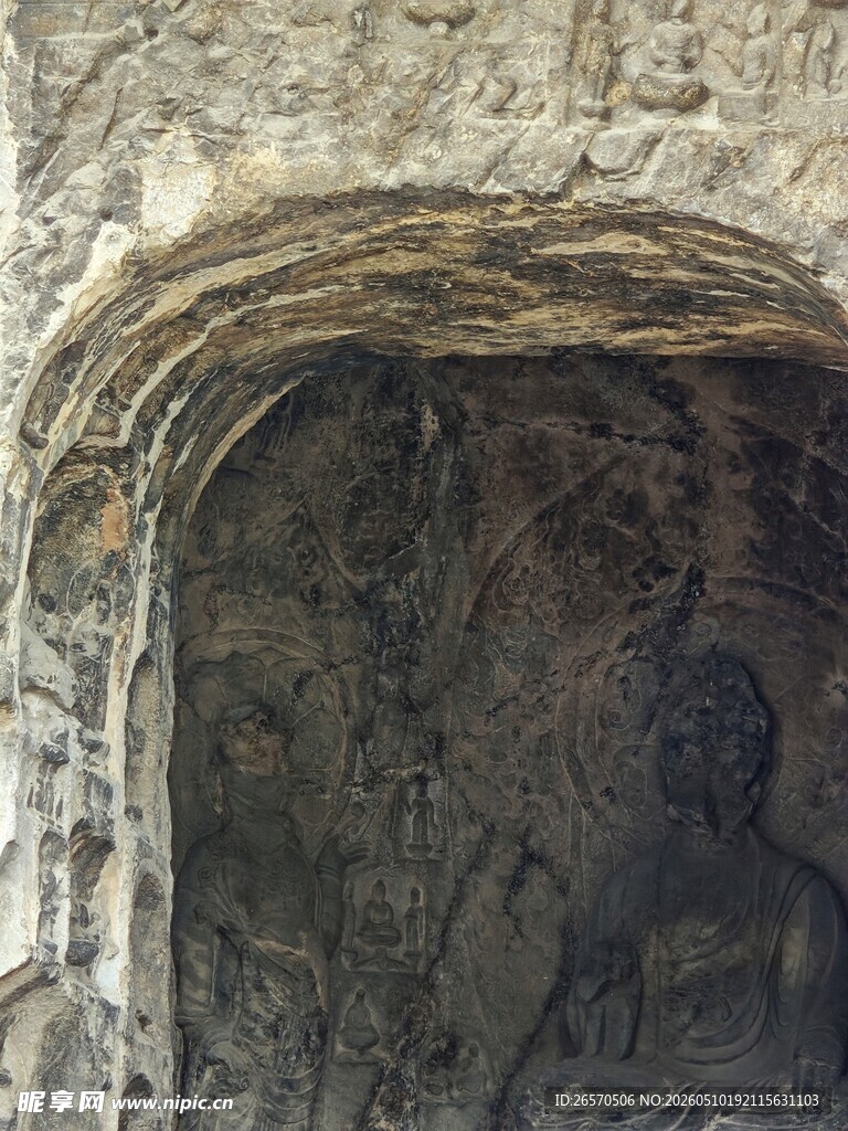 龙门石窟