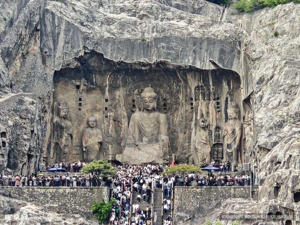 龙门石窟