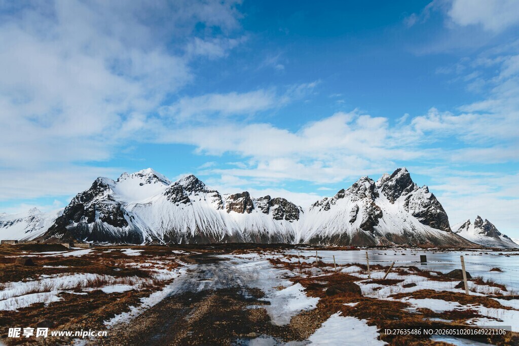 雪山旷野壮丽风光