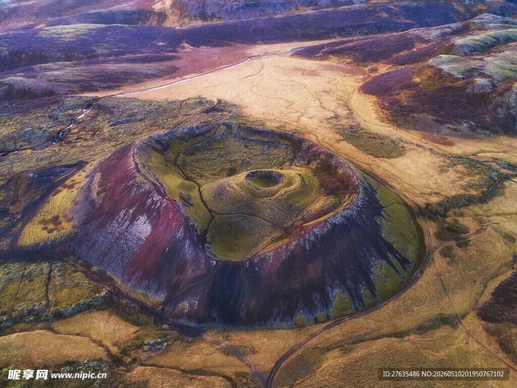 壮丽多彩的大地环形景观