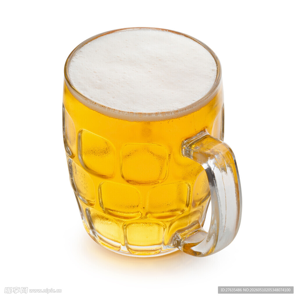 玻璃杯中金黄色泡沫啤酒