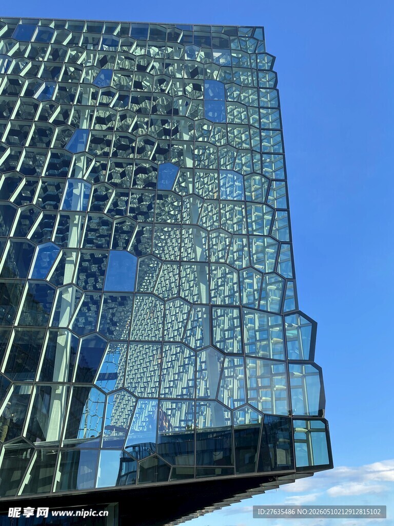 现代玻璃建筑外观设计