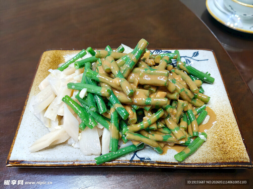 豆角炒肉段
