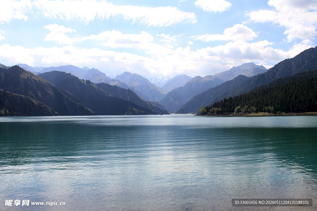 宁静山水湖景自然风光