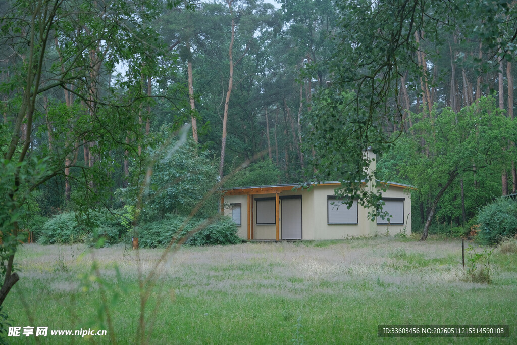 林间小屋