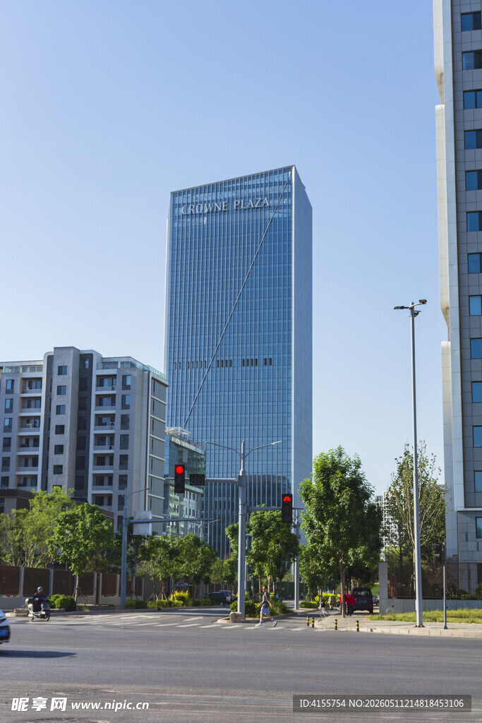 城市中的现代高楼景观