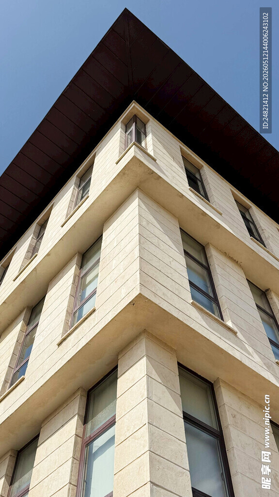 现代风格多层建筑外观
