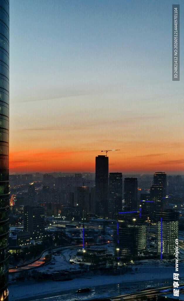 城市黄昏天际线美丽景观