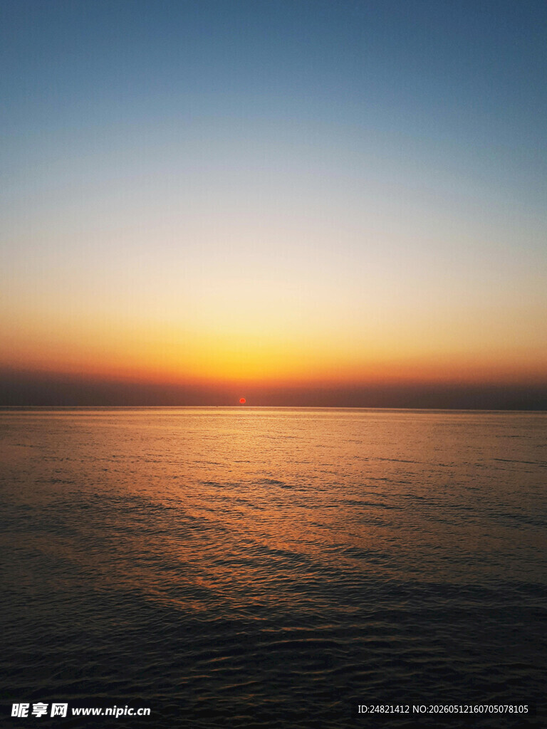 海上日出美景