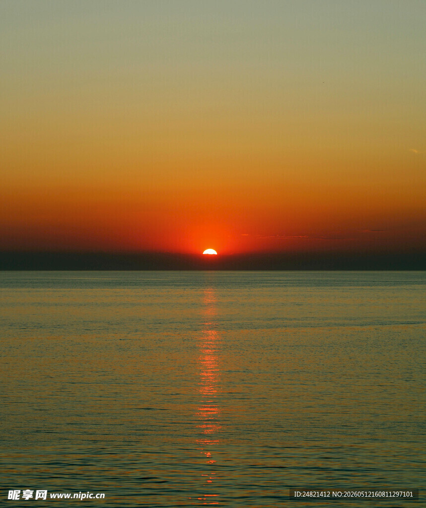 海上日落美景
