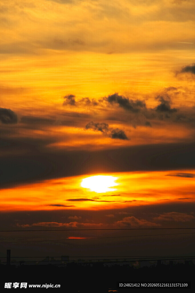 夕阳西下天际美景