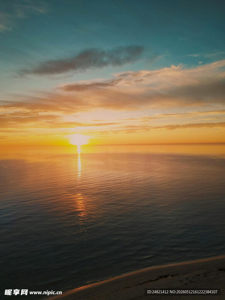 海上日出美景