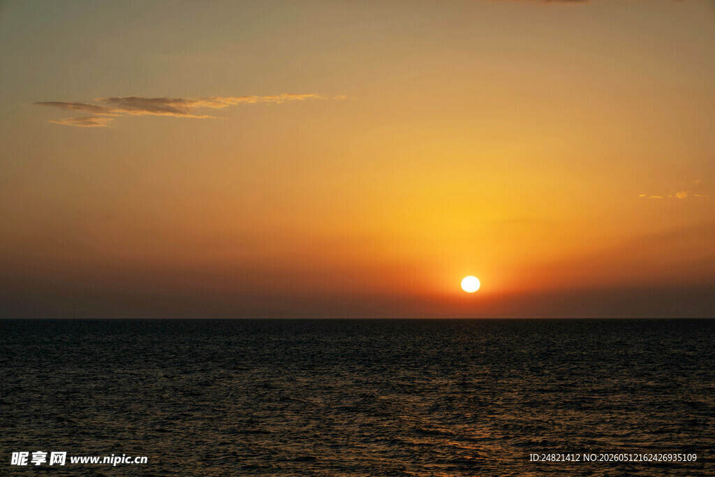 海上日落美景