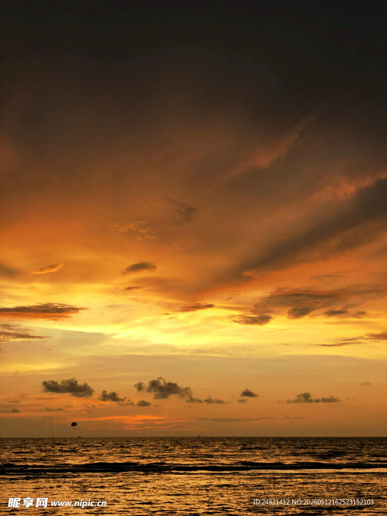 海边壮丽日落美景
