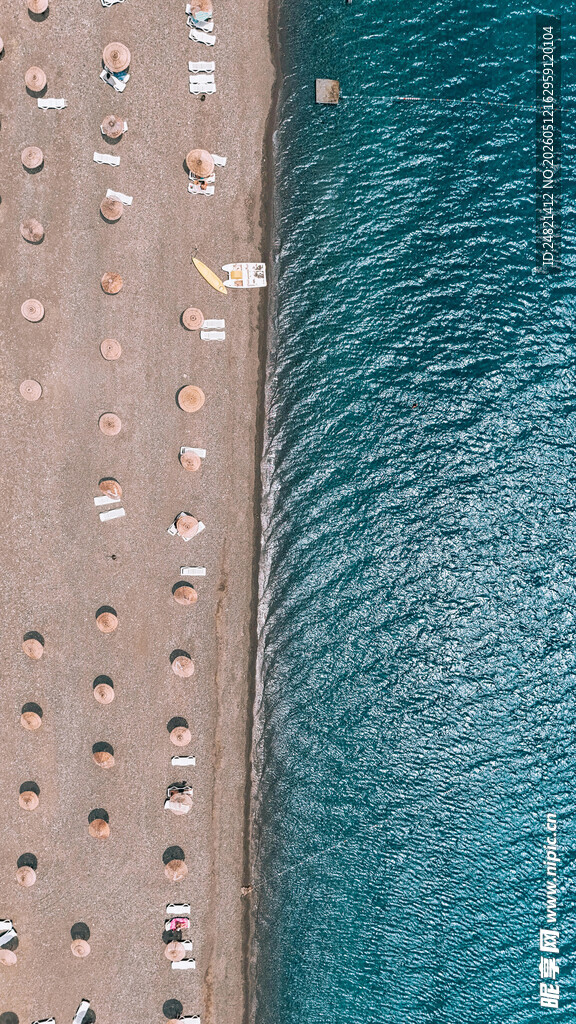 俯瞰海滩度假胜地美景