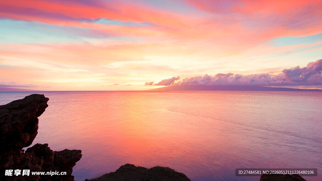 海边绚丽晚霞美景