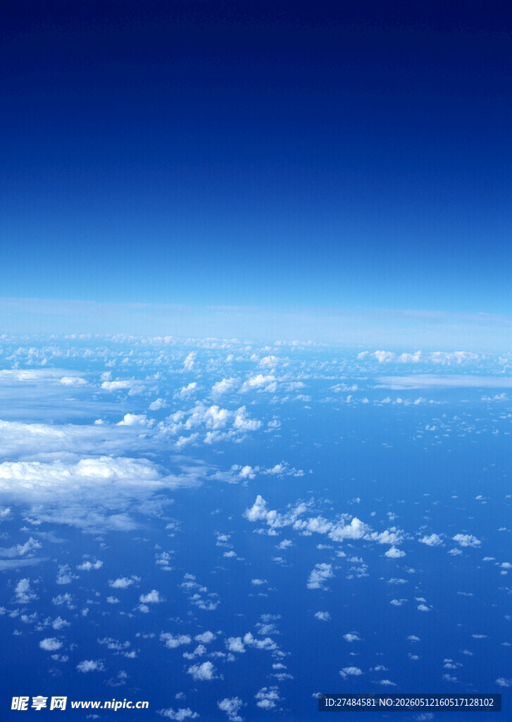 高空俯瞰的云海美景