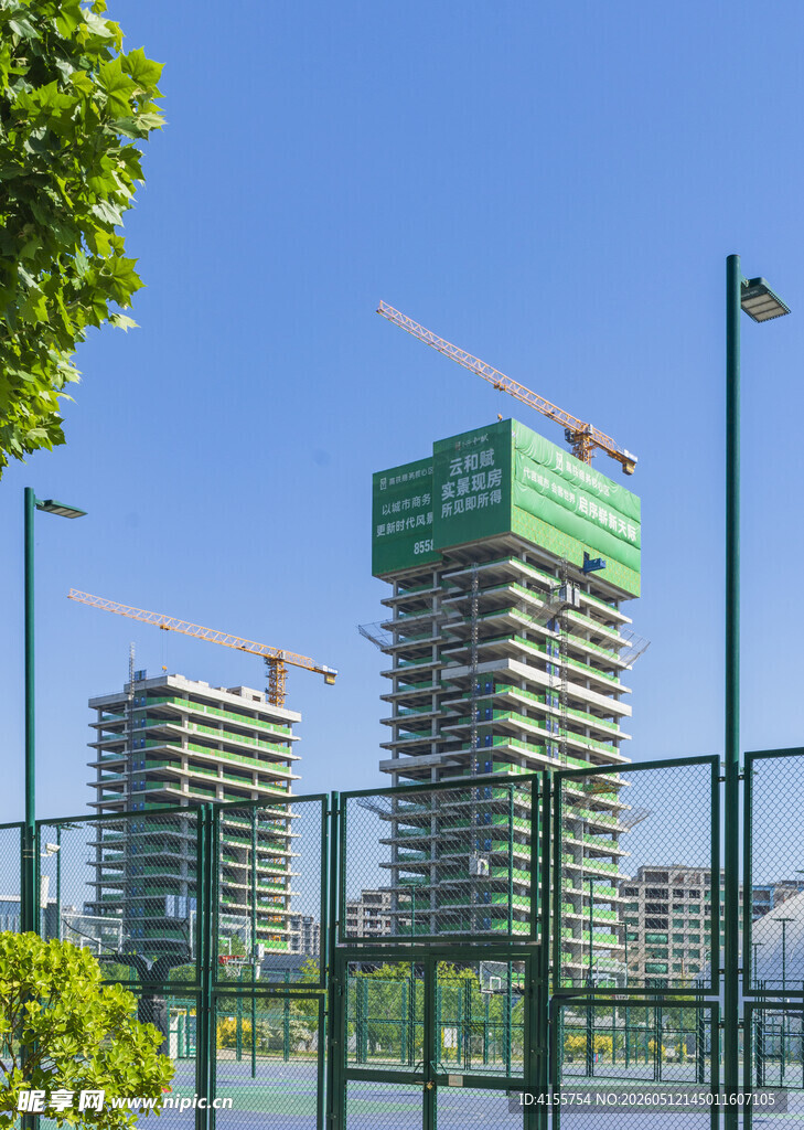 城市在建高楼景观