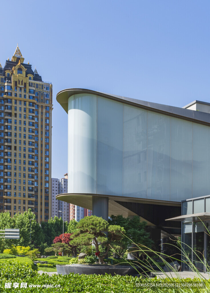 现代建筑与城市景观融合