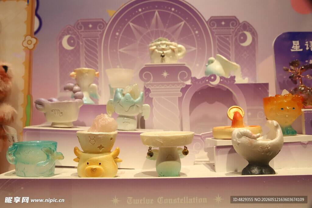 梦幻紫色系香薰蜡烛展示