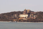 颐和园湖畔古建筑景观